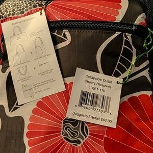 Vera Bradley Collapsible Duffel NWT